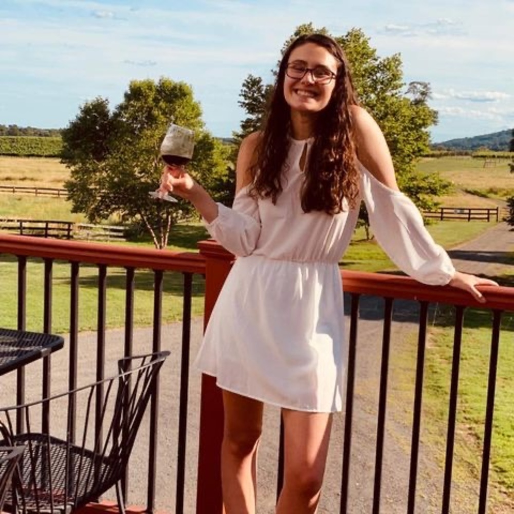 Meet your Posher, Elena